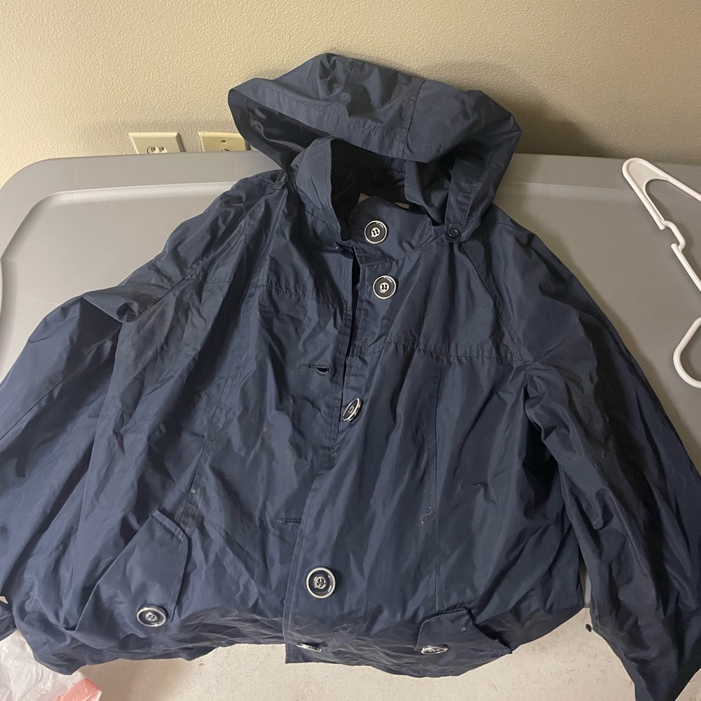 Rain coat / Wind breaker spring coat